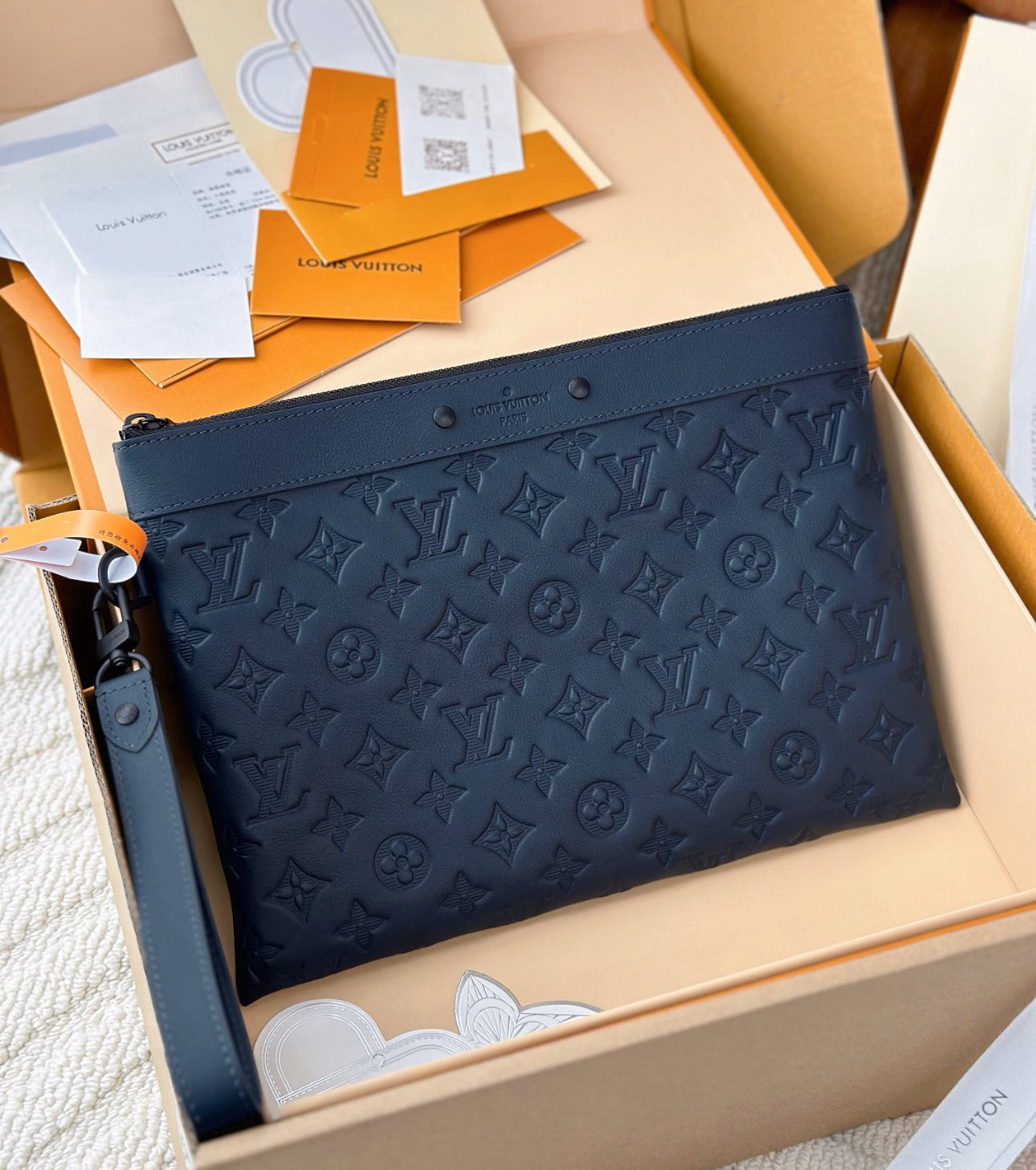 Louis Vuitton Pochette Voyage MM – Monogram Shadow / Monogram Embossed Leather