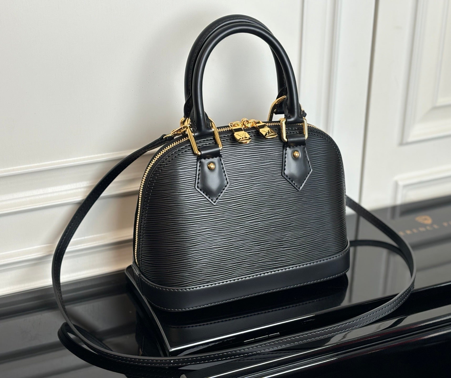 Louis Vuitton Alma BB Epi – Collection Capsule Illustrée / LV Cartoon