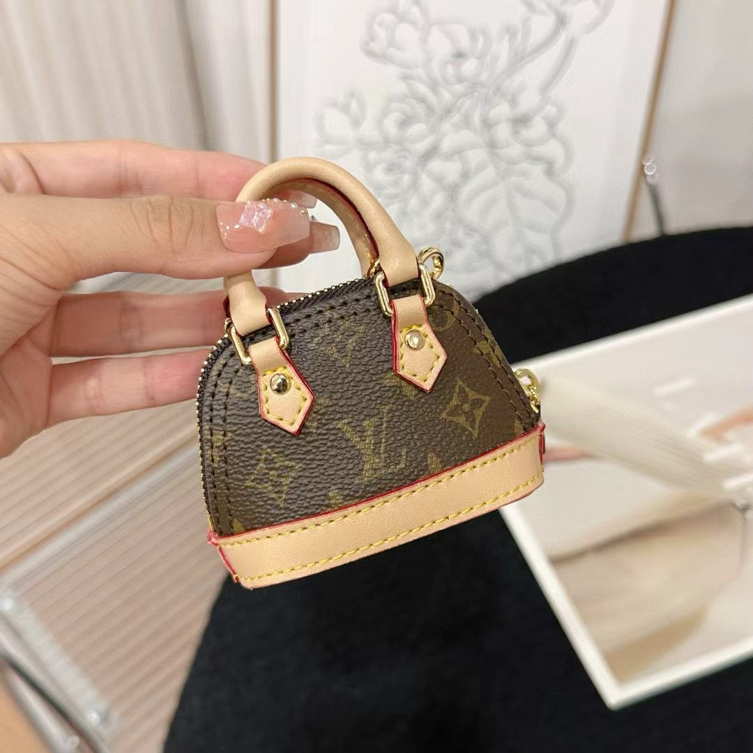 Ultra mini LV Alma bag