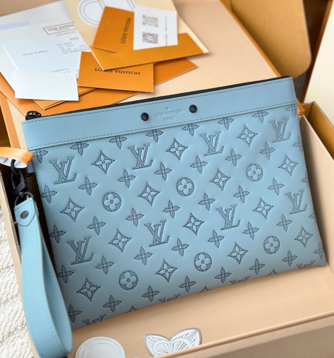 Louis Vuitton Pochette Voyage MM – Monogram Shadow / Monogram Embossed Leather